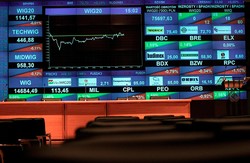 GPW traci z powodu spadku kursu TPSA i innych telekomów