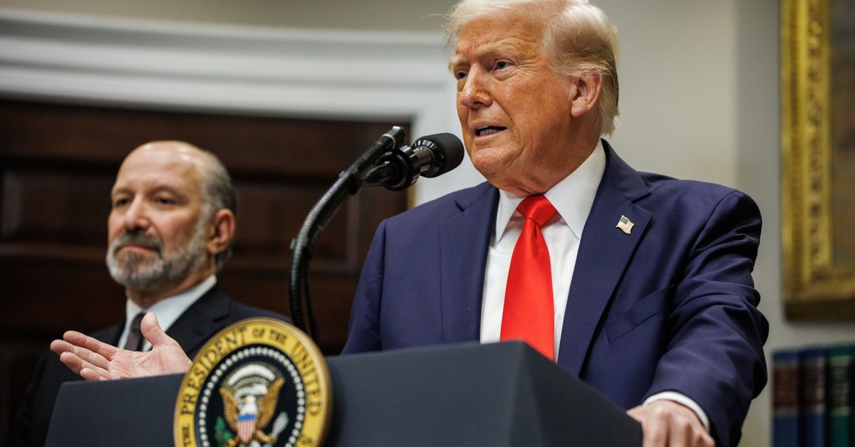 Trump wstrzymał całą pomoc wojskową dla Ukrainy. Waszyngton chce zmusić Kijów do pokoju