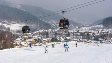 Beskidy: doskonałe warunki dla narciarzy, ale trudne na szlakach