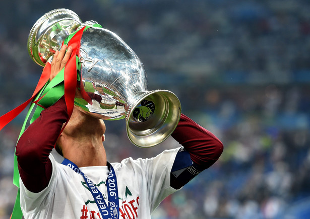 UEFA wybrał najlepszą "jedenastkę" Euro 2016. Nie ma w niej  Polaków