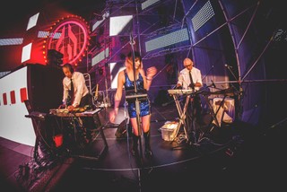 Niespodzianka od mistrzów electro-industrialu. Koncert Das Moon w warszawskiej Hydrozagadce