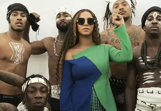 Beyonce postawiła na afrykańskich projektantów. Najlepsze stylizacje z Johannesburga