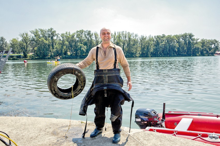 Automobilske gume ronioci svaki put nađu u jezeru