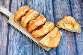 POSNI UŠTIPCI bez kvasca, meki i izdašni: RECEPT ZA TESTO kome nema ravnog