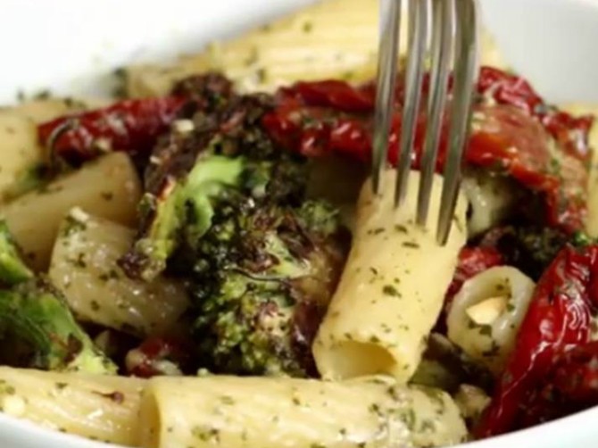 124185_pasta-facebook-proper-tasty