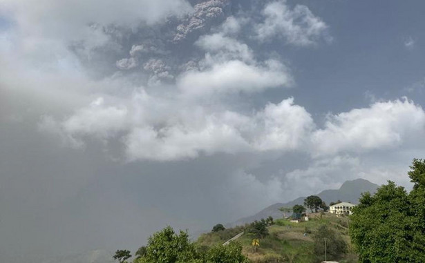 Erupcja wulkanu na Saint Vincent