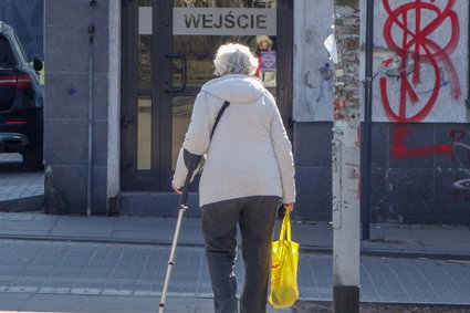 Dobre wiadomości dla emerytów. Emerytura bez podatku, świadczenia i waloryzacja 