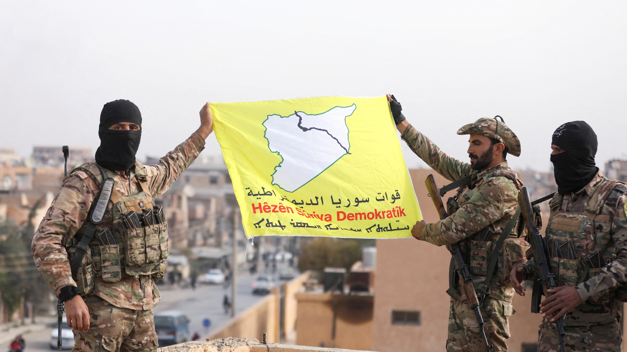 Členovia Sýrskych demokratických síl (SDF) pod kurdským velením, ilustračné foto.