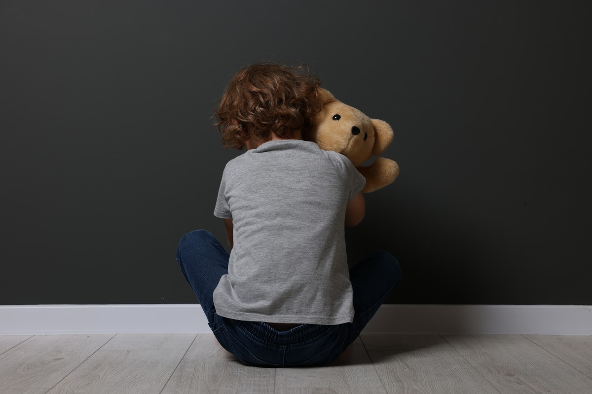 Statystyki policyjne odzwierciedlają liczbę zgłoszonych przypadków, ale nadal istnieje tzw. „ciemna liczba” – sytuacje, które nigdy nie trafiają do rejestrów.