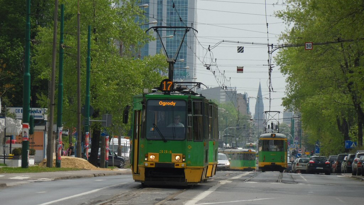 Poznańskie MPK planuje zakupić 110 nowych tramwajów i sto autobusów. Nowe pojazdy do 2021 roku miałby zastąpić wydłużone wagony typu 105N i sprowadzone z Niemiec pojazdy tupu GT8. Zakup miałby zostać sfinansowany z dotacji unijnej, która może być uzyskana w kwocie 50 mln zł.