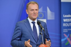 Tusk o negocjacjach z Wielką Brytanią ws. zasiłków dla imigrantów. Od tego zależy jej pozostanie w Unii