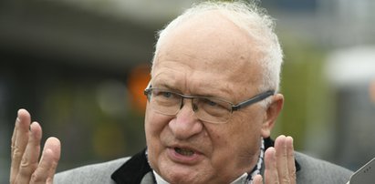 Przymus szczepień seniorów powyżej 60 roku życia? Tak chce prof. Simon. Statystyki nie kłamią