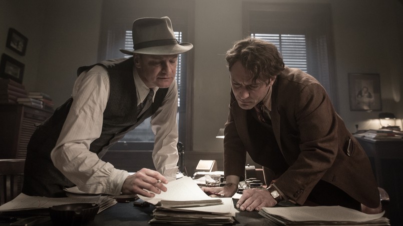 Colin Firth i Jude Law - kadr z filmu "Geniusz"