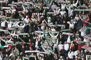 Szybka reakcja na groźby kibiców. TVN zrywa współpracę z Legią Warszawa