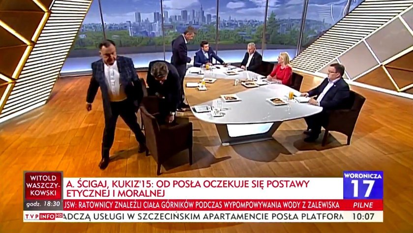 Politycy opozycji wychodzą w trakcie programu TVP. „Rynsztok!"