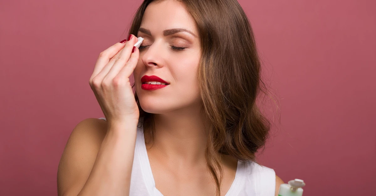 GIS ostrzega Polki: Zakazany składnik w popularnym kosmetyku