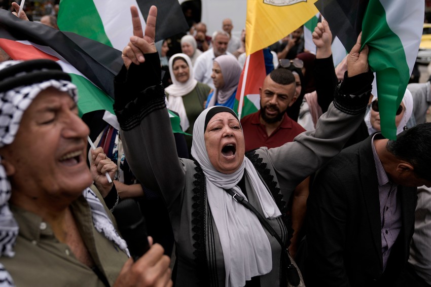 Palestinci na skupu podrške Hamasu u Nablusu na Zapadnoj obali 9. oktobra