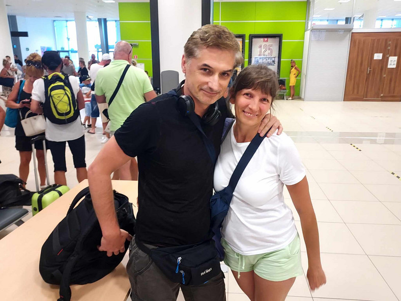 Para turystów, która wylądowała w poniedziałek w Łodzi, Darek i Aneta, są wdzięczni Grekom za ich życzliwość
