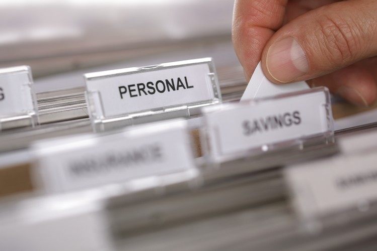 Analityk danych ma za zadanie analizę dużych zbiorów danych. Na jej podstawie wyszukuje prawidłowości i dostarcza wskazówek dotyczących danych zgrupowanych w różnorodnych formach. Zawód ten zapewnia nie tylko równowagę pomiędzy życiem zawodowym a osobistym. Pozwala także dobrze zarobić: W USA rocznie średnio nawet 115 tys. dol.