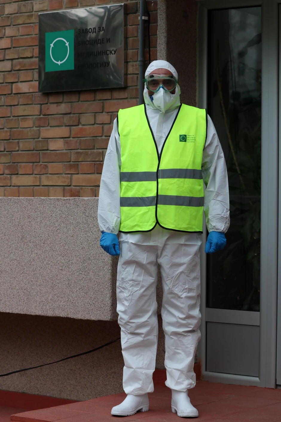 Ovako će izgledati radnici koji će vršiti dezinfekciju