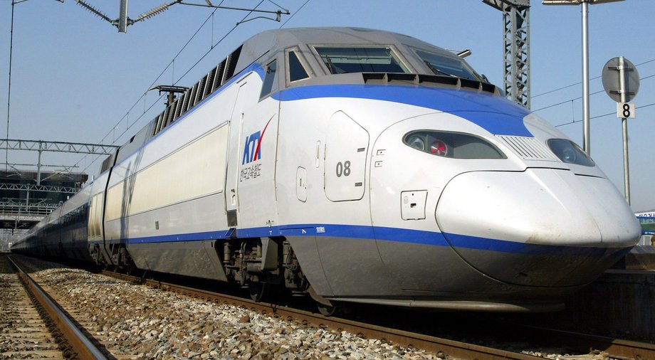 4. KTX, Korea Południowa - 421 km/godz.