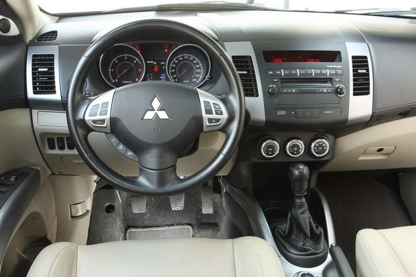 Mitsubishi Outlander, samochód, auto, SUV, terenówka, Mitsubishi,