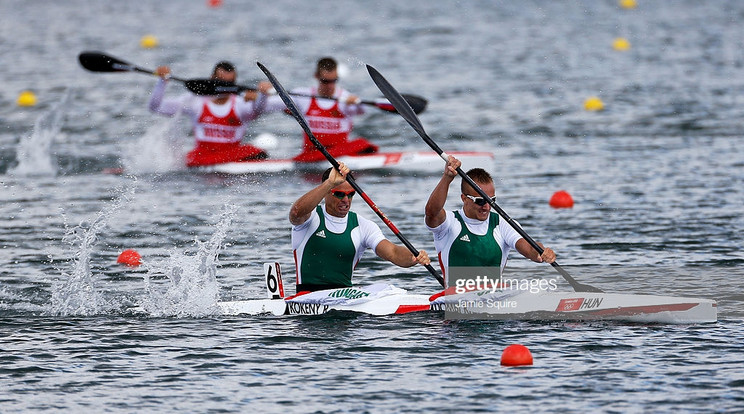 Dombi Rudolf (elöl) a visszavonulása óta nem ült versenyhajóban és nem is nagyon érezte a hiányát, ám a volt sportoló elárulta, mostanában többször eszébe jutott: vízre szállna /Fotó: Getty Images