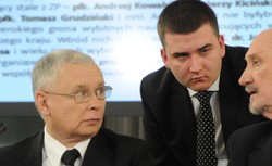 "Newsweek": Kaczyński kazał Misiewiczowi wyjechać z kraju