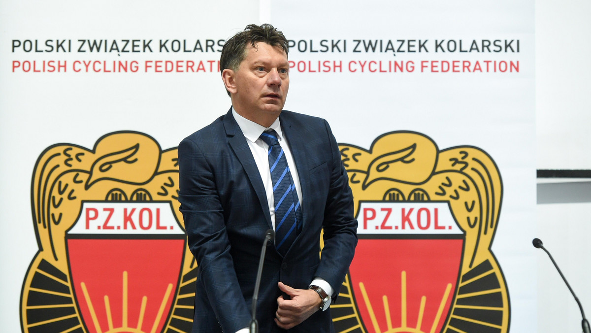 Najpierw konferencja prezesa PZKol Dariusz Banaszka, później odpowiedź ministra sportu Witolda Bańki - oto dzień w polskim kolarstwie.