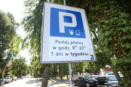 Miejsca parkingowe dla turystów na wagę złota. Można się nieźle naciąć