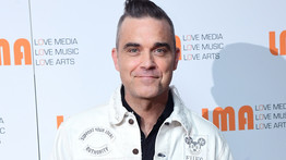 Erre senki sem számított! Festőművésznek állt Robbie Williams: az alkotásait meg is vásárolhatjuk, de mélyen a zsebünkbe kell nyúlni