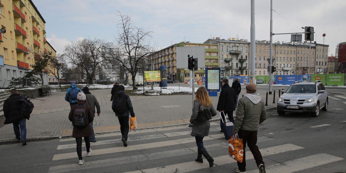 światła na przejściach dla pieszych