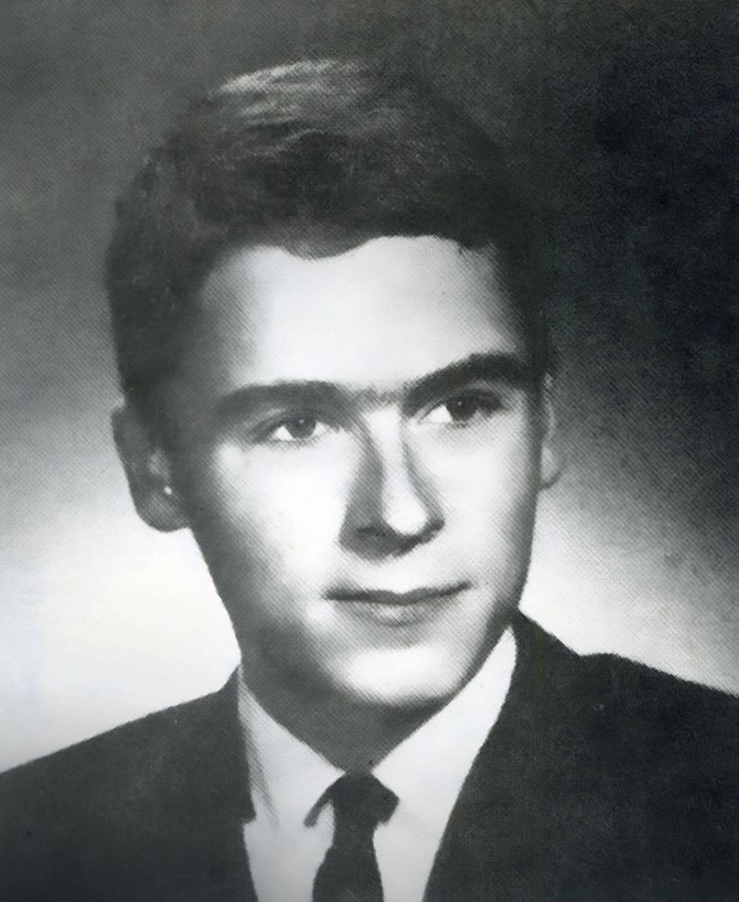 Ted Bandi, fotografija iz srednje škole