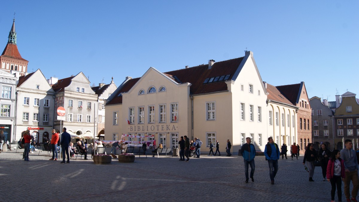 W Olsztynie trwają prace nad aktualizacją Strategii Miejskiego Obszaru Funkcjonalnego. Do mieszkańców miasta oraz okolicznych gmin skierowano ankietę, która ma odpowiedzieć na podstawowe pytanie: "Jak się żyje w Olsztynie?". Badanie potrwa do 31 maja.