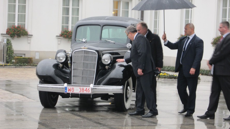 Cadillac Fleetwood Seven Passenger Limousine model 355D