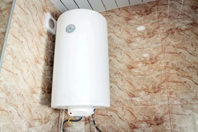 Termostat na bojleru trebalo bi da bude podešen između 55 i 60 stepeni