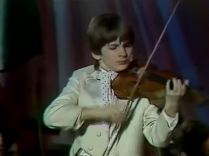 Genijalni violinista Stefan Milenković