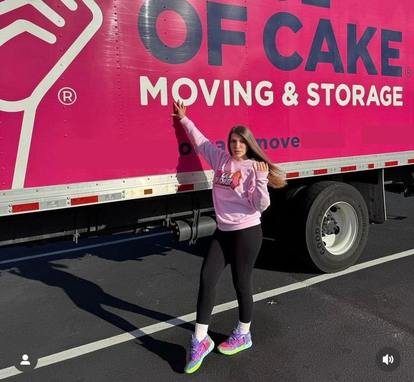 Dalila sa dečkom u Americi