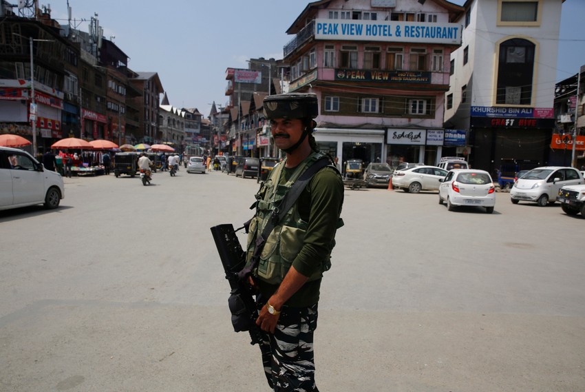 Indijske vlasti najavile su spornu promenu statusa Kašmira