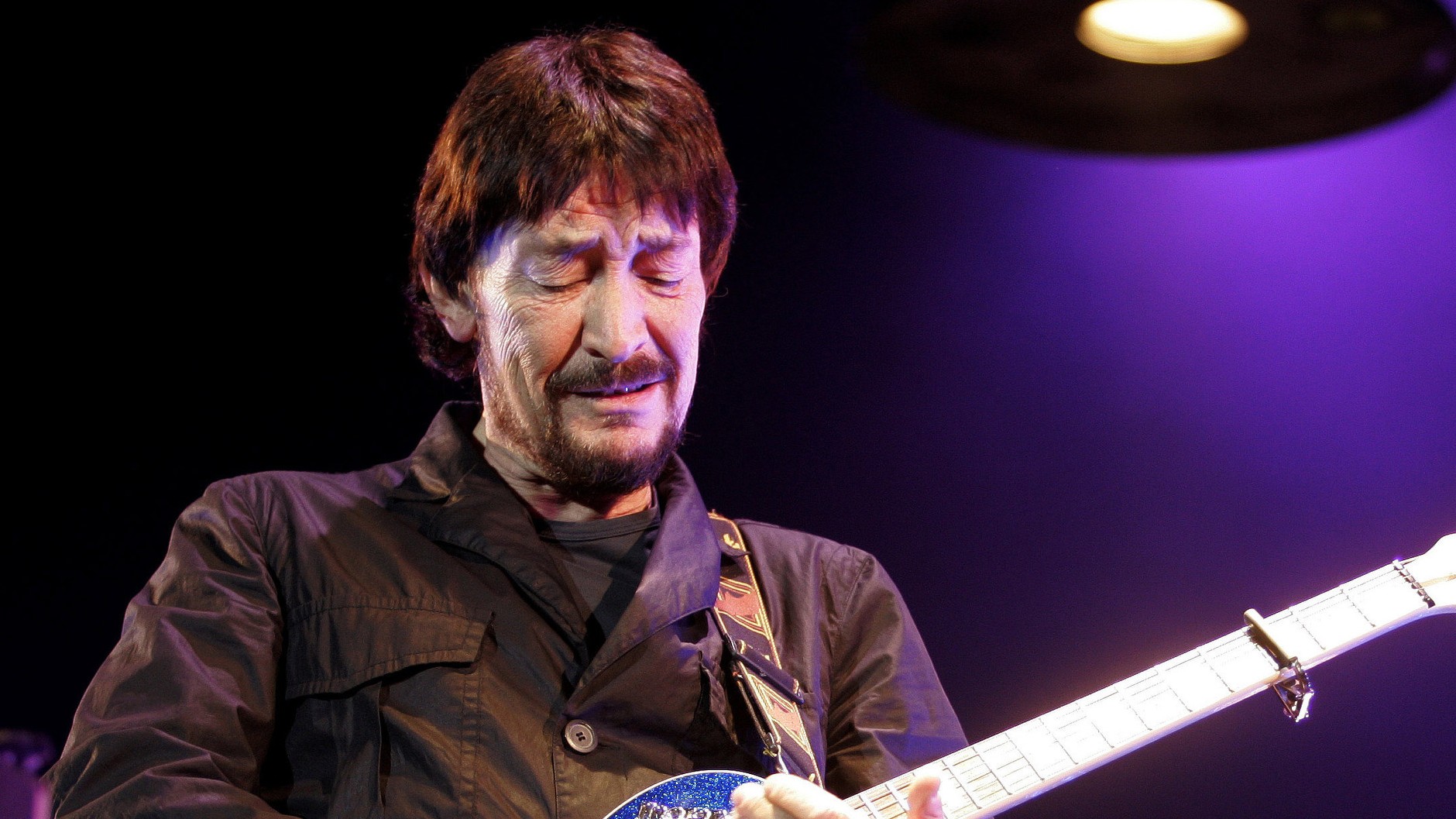 Zomrel populárny anglický spevák Chris Rea.