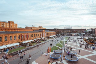 AntyWalentynki w Łodzi. Tańsze bilety na basen dla rozwodników