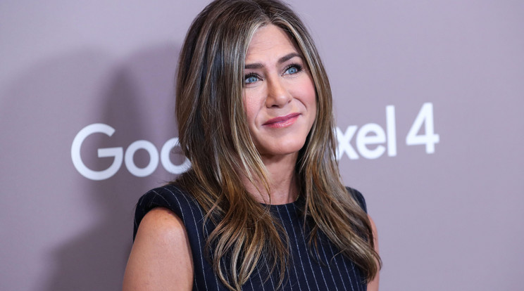 Jennifer Aniston az elmút időszakban sokat időt töltött Angelina és Brad lányával / Fotó: Northfoto