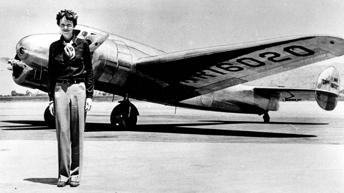 AMELIA EARHART