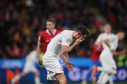 Gorzej rozpocząć się nie dało. Bolesna porażka Polaków w Pradze [FOTO]