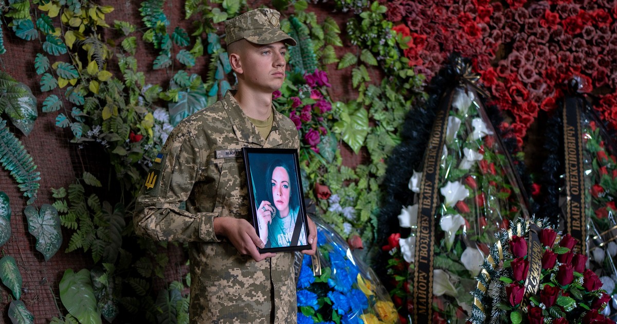 A Russian woman nicknamed 'Simba' who defected and fought for Ukraine ...