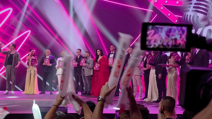 Finale Pinkovih zvezda, prvi presek glasanja