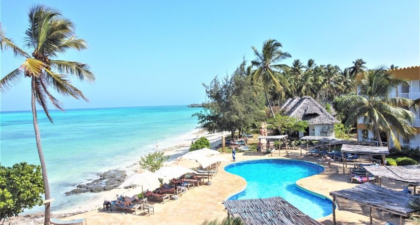 Reef and Beach Resort - basen