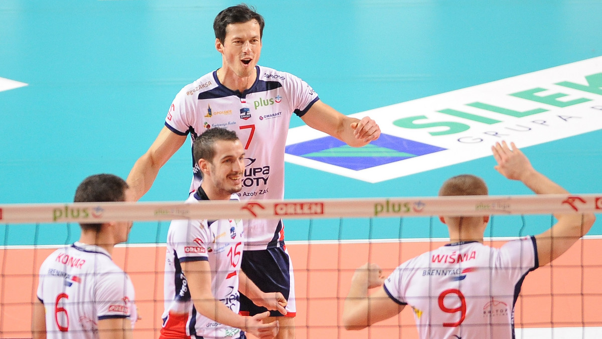 ZAKSA Kędzierzyn-Koźle, MKS Będzin i Asseco Resovia Rzeszów wygrały swoje sobotnie mecze PlusLigi. Spotkania odbyły się w ramach 10. kolejki. Mistrzowie Polski pozostali na czele ligowej tabeli.