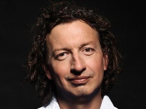 ˝Akinek nem nyílik ki a szeme, annak egyszerűen nincs esélye a boldogságra˝ - Interjú Dr. Csernus Imrével