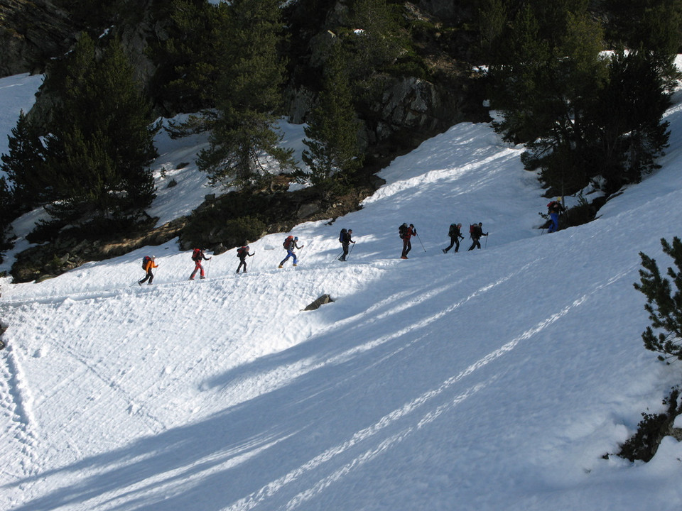 Obóz ski-tourowy GOPR w Pirenejach